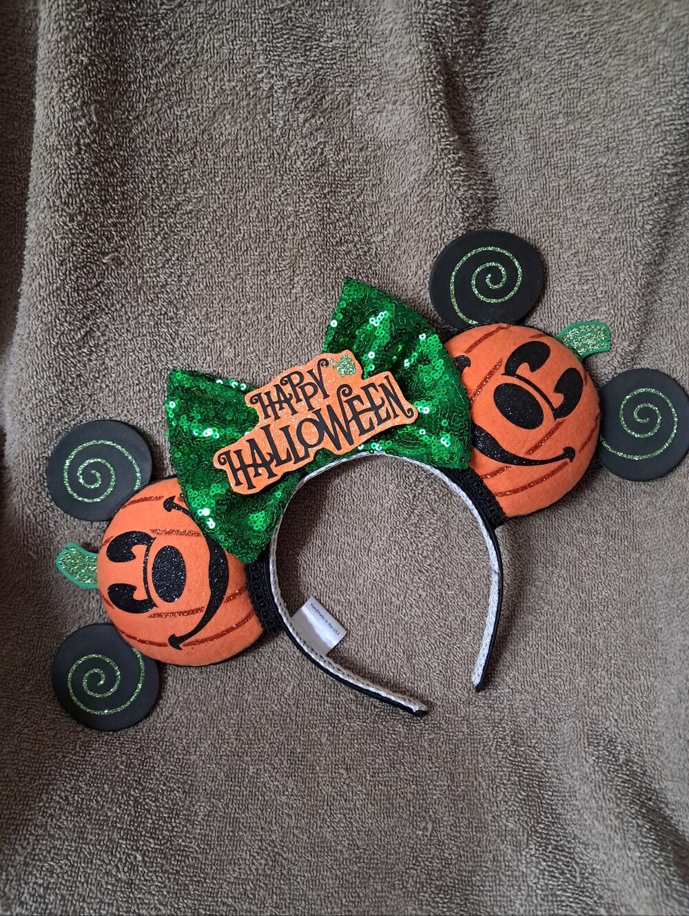 *Read Handmade Mickey Pumpkin Minnie Ears